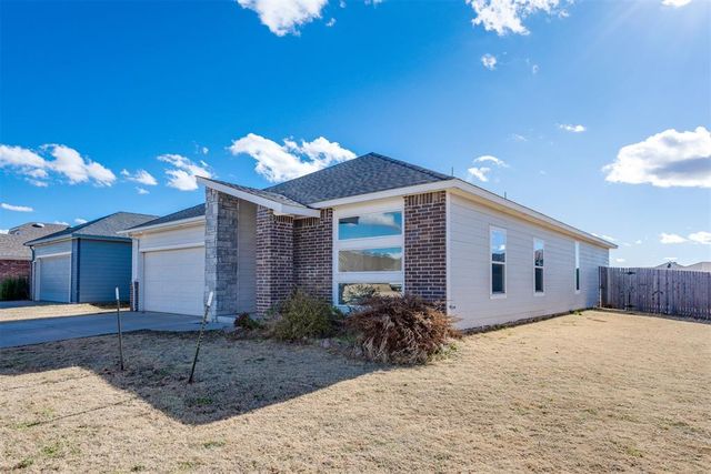 10720 NW 20th Street, Yukon, OK 73099