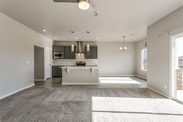 10720 NW 20th Street, Yukon, OK 73099