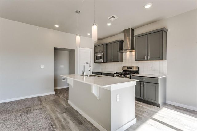 10720 NW 20th Street, Yukon, OK 73099