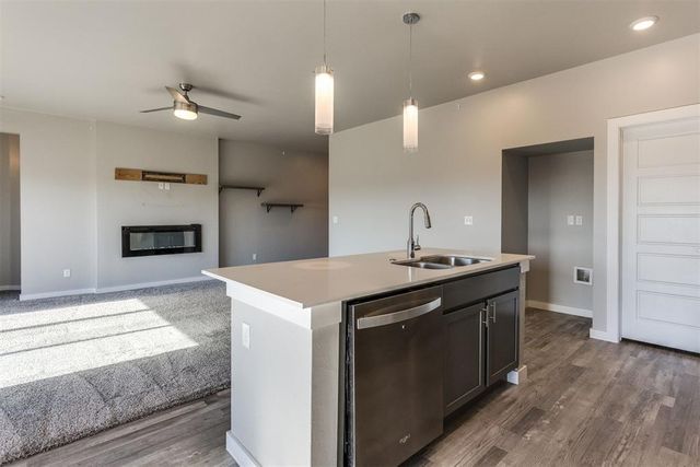 10720 NW 20th Street, Yukon, OK 73099