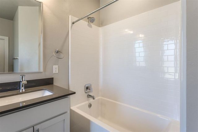 10720 NW 20th Street, Yukon, OK 73099