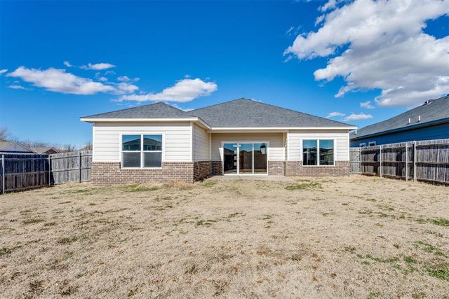 10720 NW 20th Street, Yukon, OK 73099