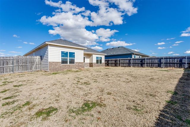 10720 NW 20th Street, Yukon, OK 73099