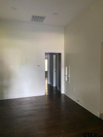 428 W Bow St., Tyler, TX 75702