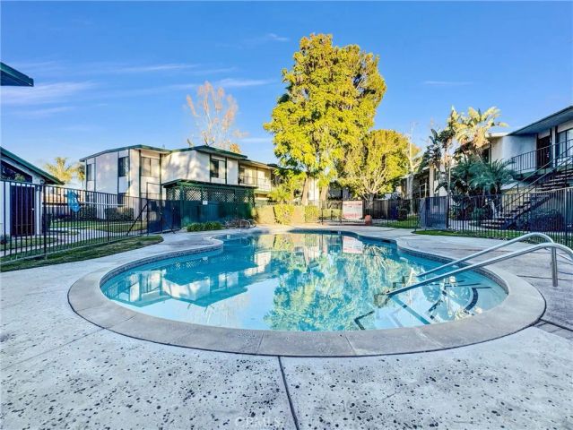 1735 E Washington Street B28, Colton, CA 92324