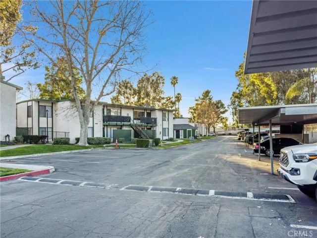 1735 E Washington Street B28, Colton, CA 92324