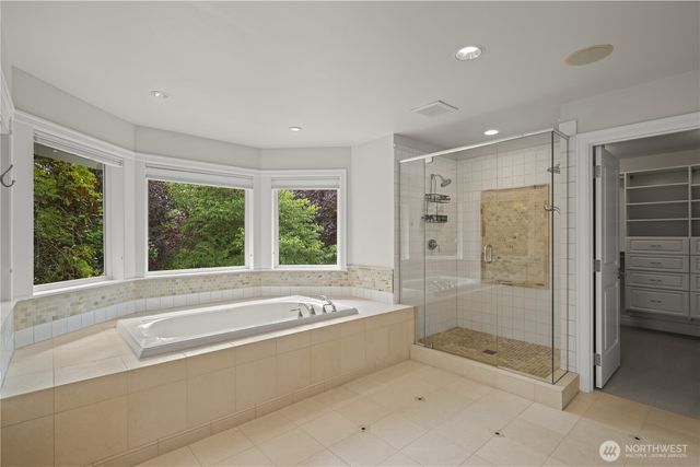 1308 100th Avenue NE, Bellevue, WA 98004