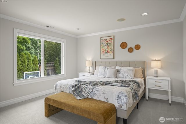 1308 100th Avenue NE, Bellevue, WA 98004