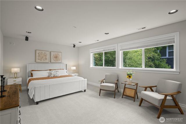 1308 100th Avenue NE, Bellevue, WA 98004