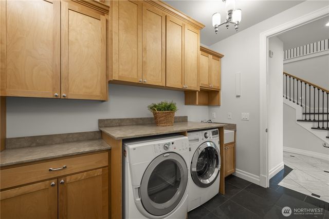 1308 100th Avenue NE, Bellevue, WA 98004