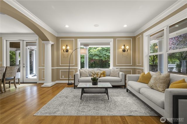 1308 100th Avenue NE, Bellevue, WA 98004