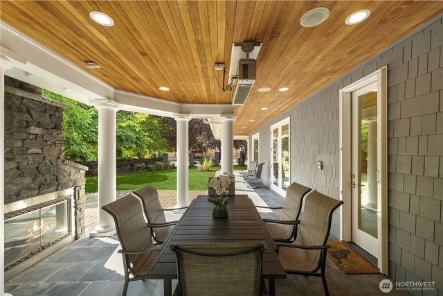 1308 100th Avenue NE, Bellevue, WA 98004