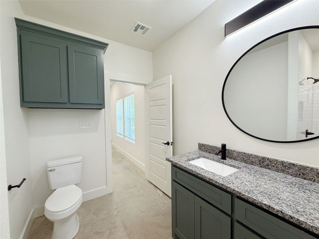 611 W Baker Street, Denison, TX 75020