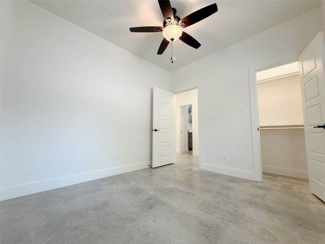 611 W Baker Street, Denison, TX 75020