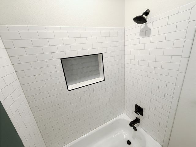 611 W Baker Street, Denison, TX 75020