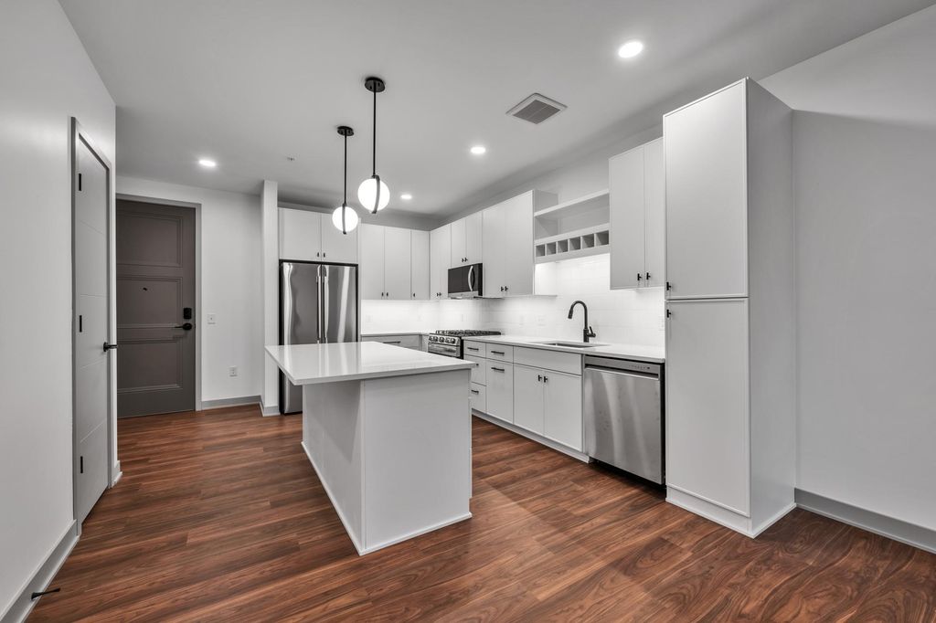 640 Wisconsin Avenue N 354, Golden Valley, MN 55427