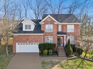 211 Eastgate Crescent Pl, Franklin, TN 37069