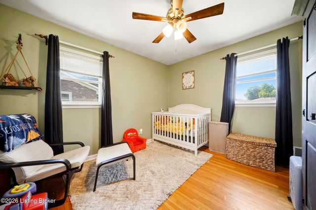 2604 Alps Rd, Louisville, KY 40216