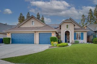 2737 Sussex Avenue, Clovis, CA 93611