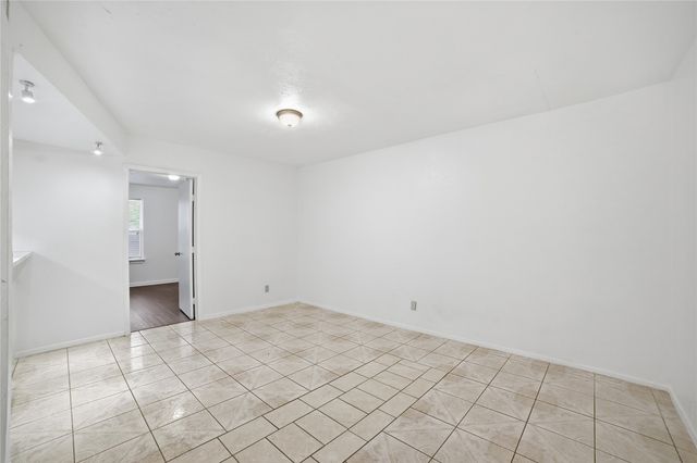 334 Valley Park Drive, Garland, TX 75043