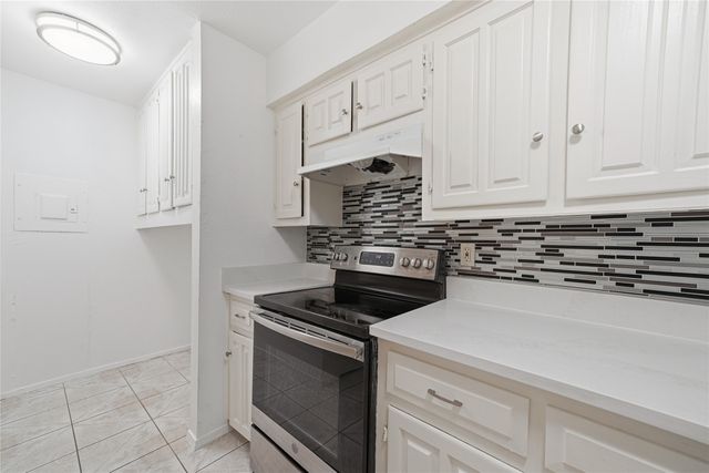 334 Valley Park Drive, Garland, TX 75043