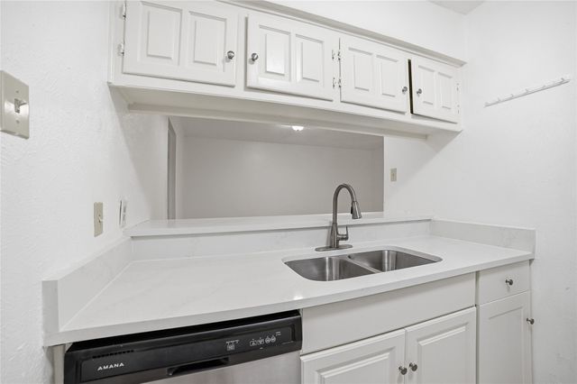 334 Valley Park Drive, Garland, TX 75043