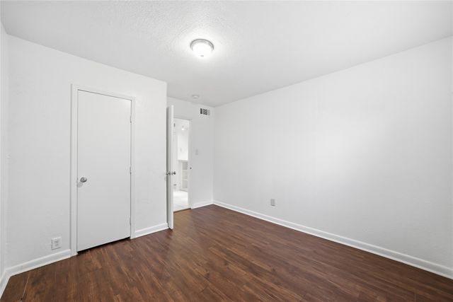 334 Valley Park Drive, Garland, TX 75043