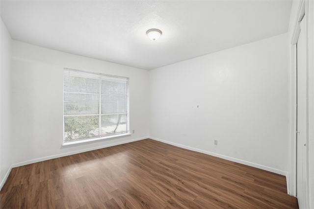 334 Valley Park Drive, Garland, TX 75043