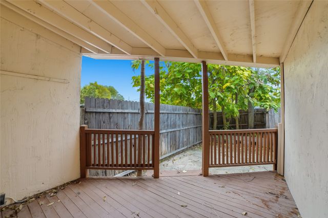 334 Valley Park Drive, Garland, TX 75043