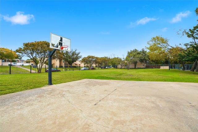 334 Valley Park Drive, Garland, TX 75043