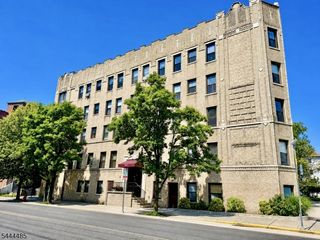 787 Summit Ave 11, Jersey City, NJ 07307