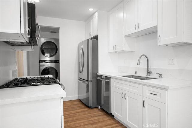 16034 Liggett Street, North Hills, CA 91343