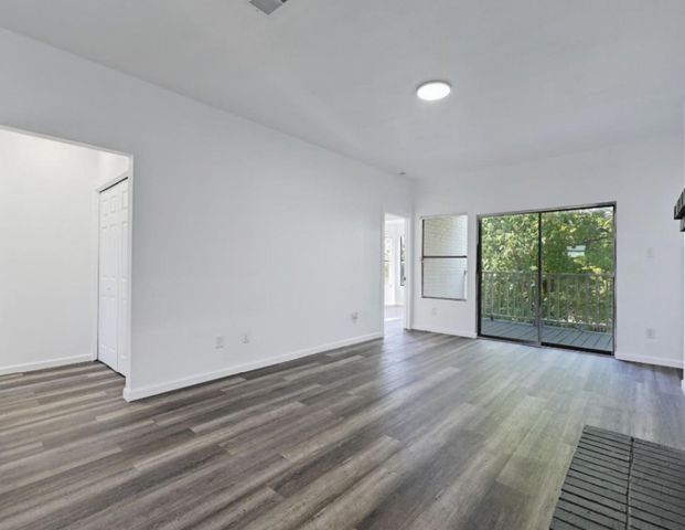 9508 Kempler DR B, Austin, TX 78748