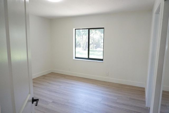 310 SW 1st Avenue, Boynton Beach, FL 33435