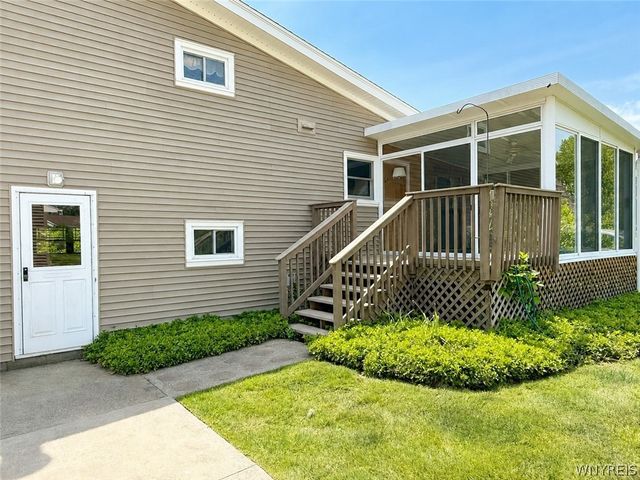 1895 Bruce Lane, Grand Island, NY 14072