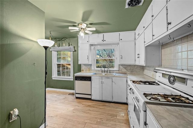 739 E Jackson Drive, Fayetteville, AR 72701