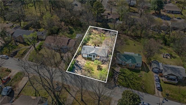 739 E Jackson Drive, Fayetteville, AR 72701