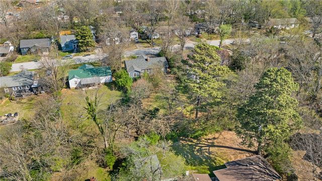 739 E Jackson Drive, Fayetteville, AR 72701