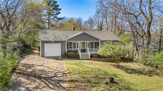 739 E Jackson Drive, Fayetteville, AR 72701