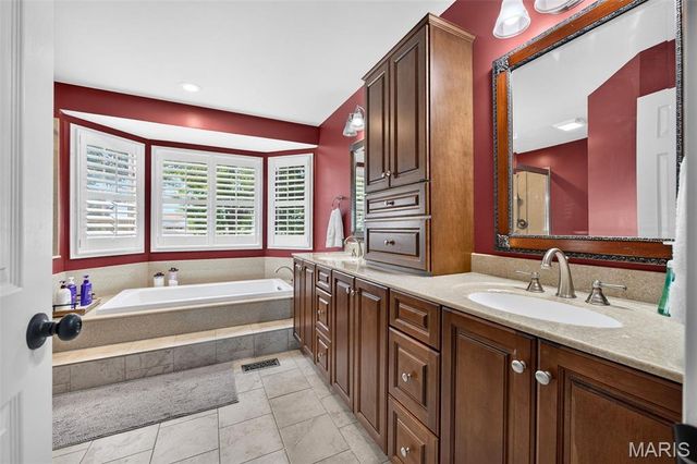 2679 Sunny Meadows Drive, St Charles, MO 63303