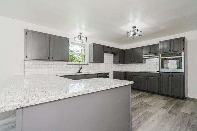 7505 DREYFUSS Drive, Amarillo, TX 79121