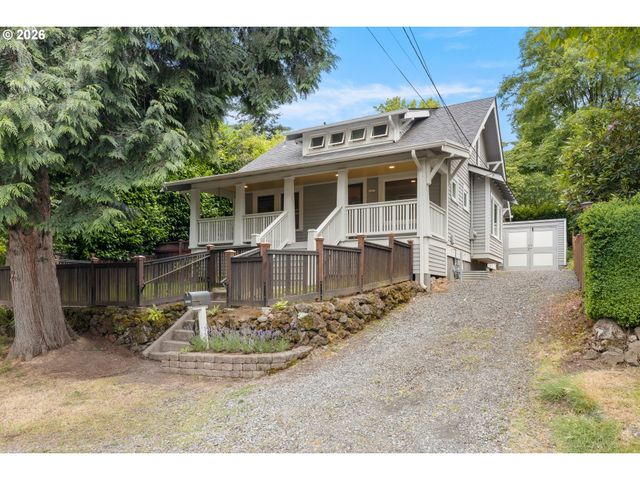 1217 Sw SPRING GARDEN St, Portland, OR 97219