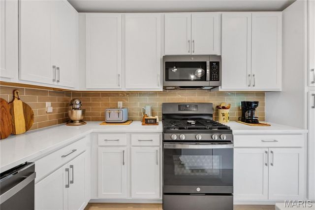 5312 Lakepath Way, Eureka, MO 63025