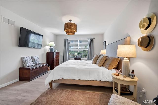 5312 Lakepath Way, Eureka, MO 63025