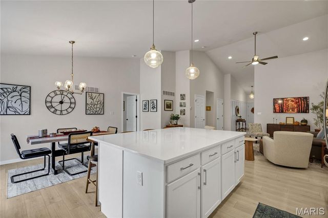 5312 Lakepath Way, Eureka, MO 63025