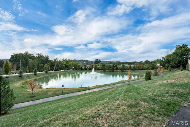 5312 Lakepath Way, Eureka, MO 63025