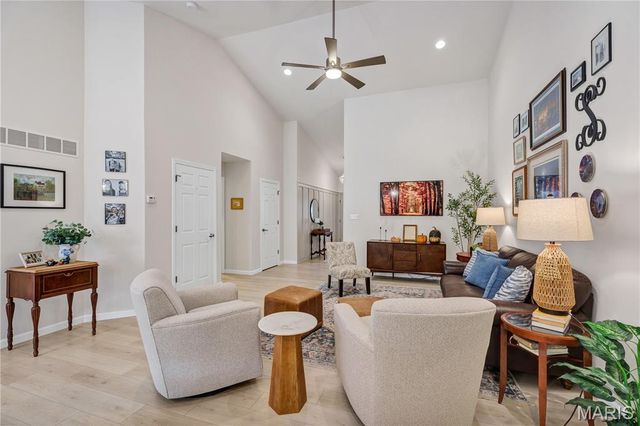 5312 Lakepath Way, Eureka, MO 63025