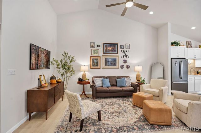 5312 Lakepath Way, Eureka, MO 63025