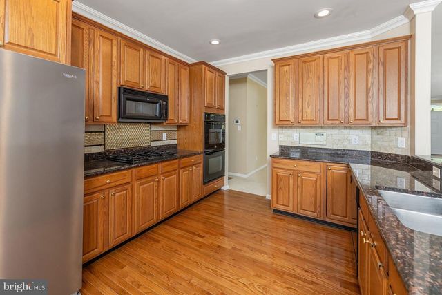 2 QUINTON CT, Swedesboro, NJ 08085