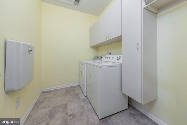 2 QUINTON CT, Swedesboro, NJ 08085